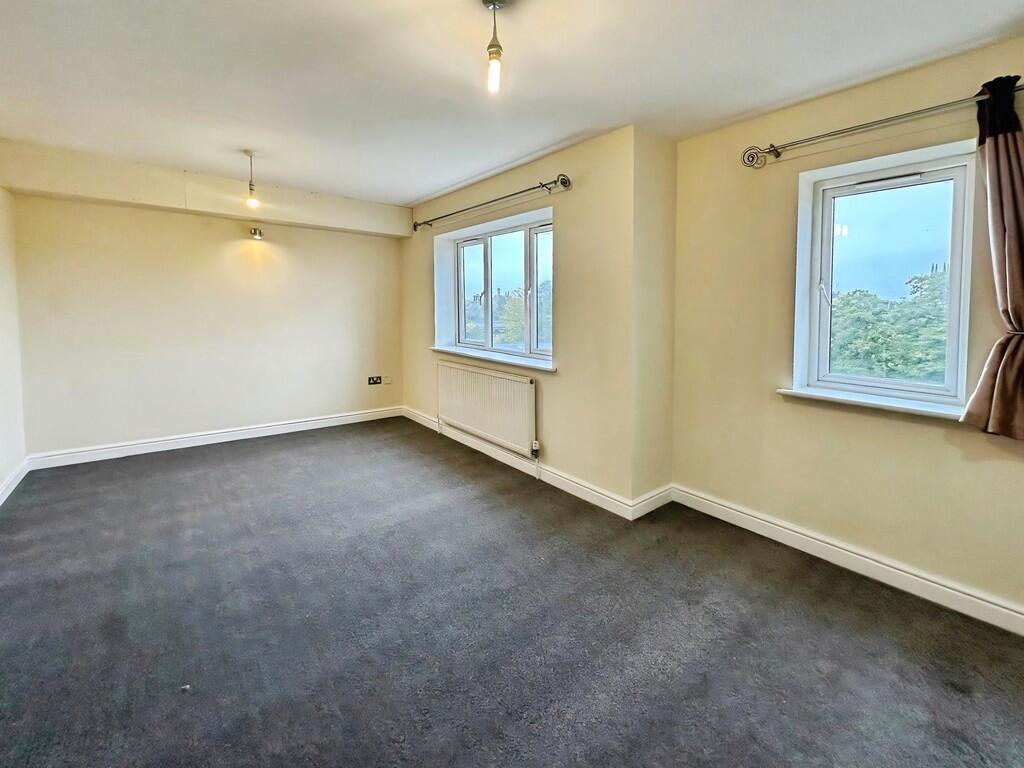 Apartment in Derby - View 4