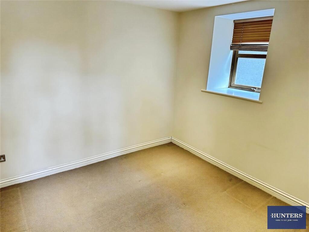 Apartment in Halifax - View 4