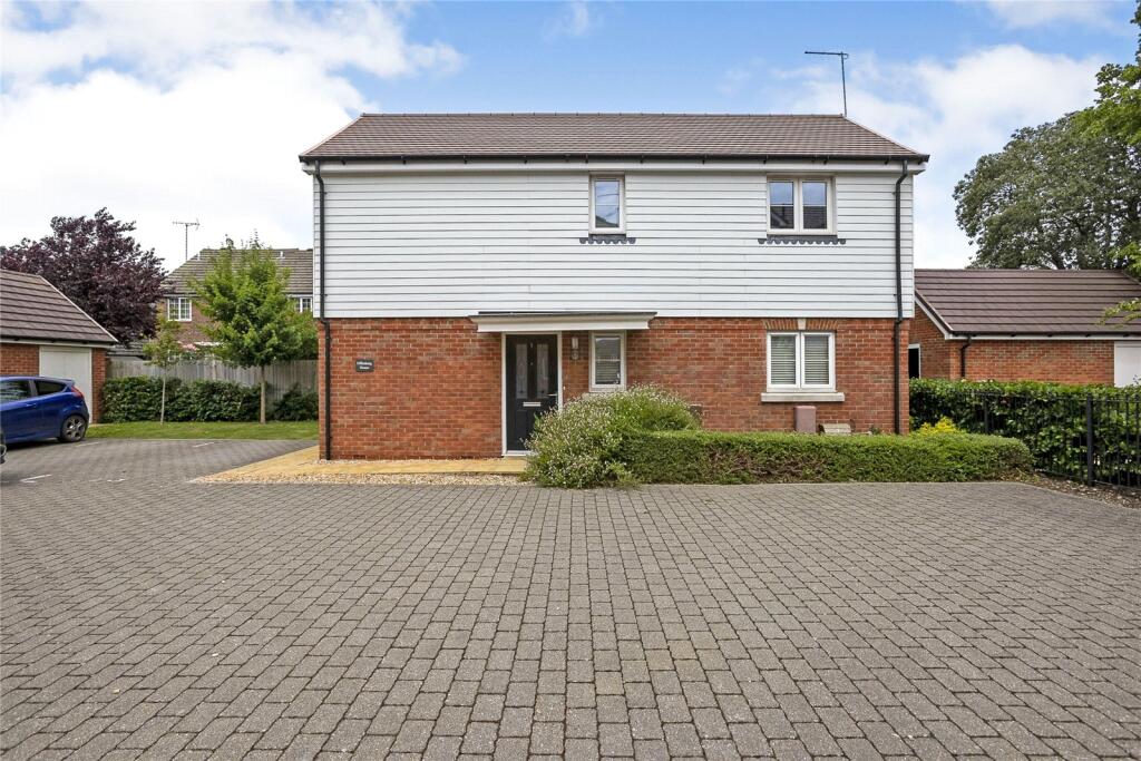 Apartment in Chichester, Tangmere - View 5