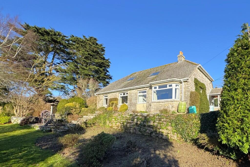 Main image of property: South Instow, Harmans Cross, Swanage