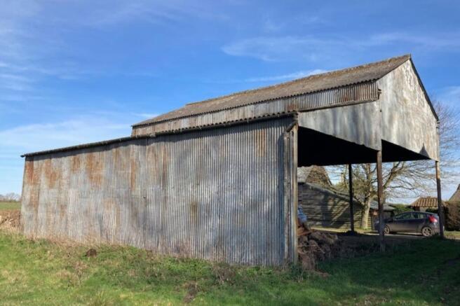 Howes Farm 1.png