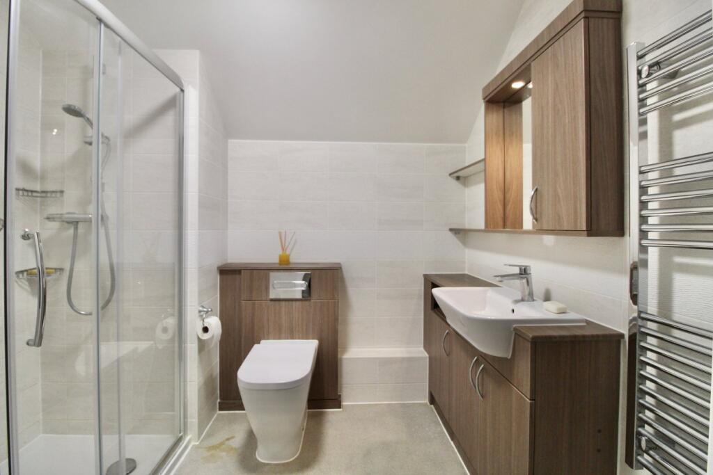 North Close, Lymington, SO41 photo 3
