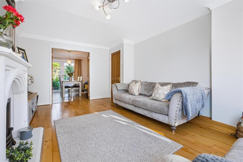 House in Bromsgrove, Wythall - View 5