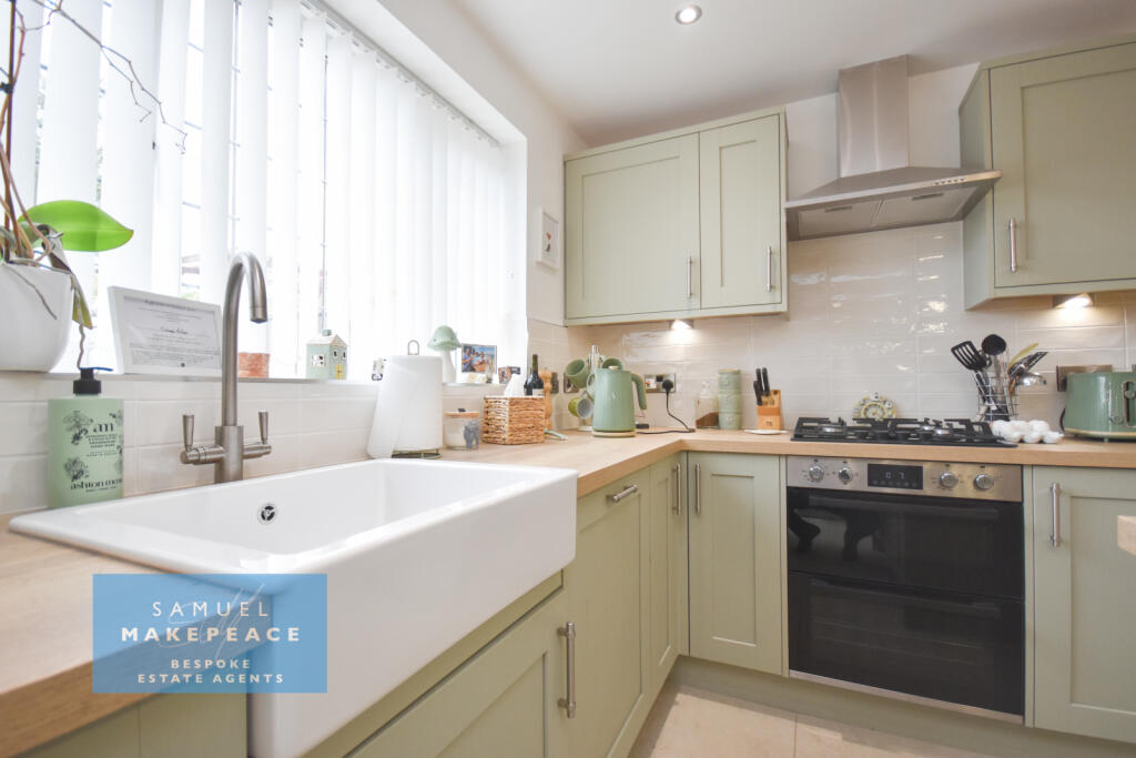 House in Newcastle-under-Lyme, Butters Green, Waterhayes - View 4