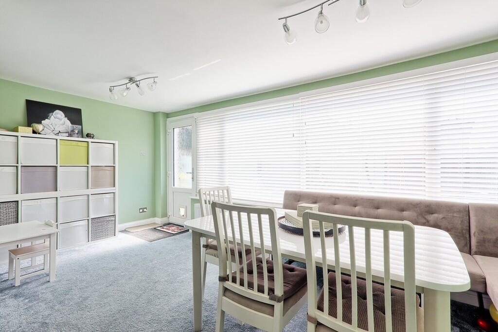 House in Castle Point, Essex - View 3