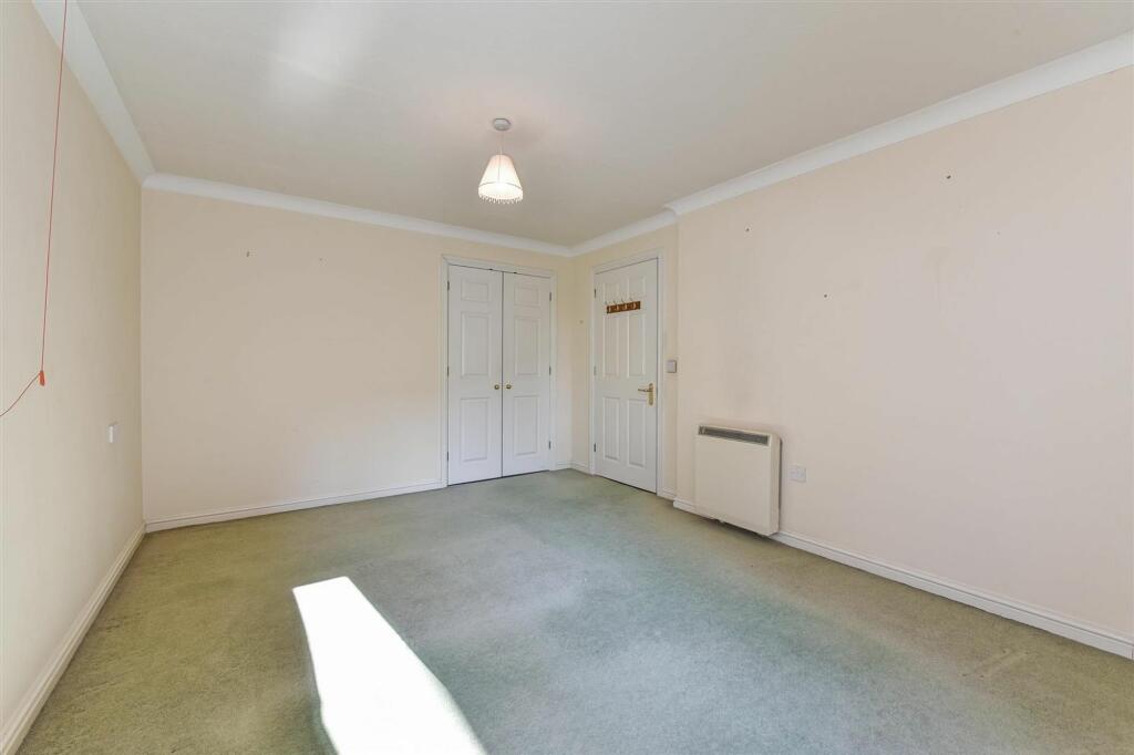 Stockbridge Road, Chichester, PO19 - View 3