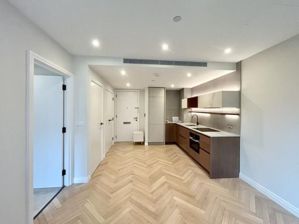 Apartment in London - View 3
