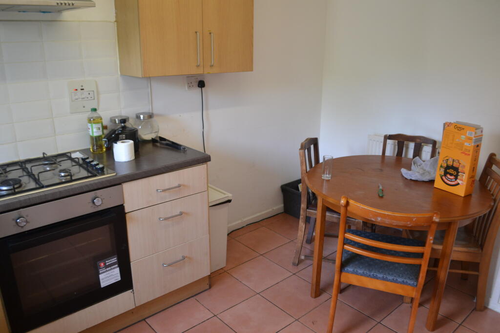 4 bedroom terraced house for rent