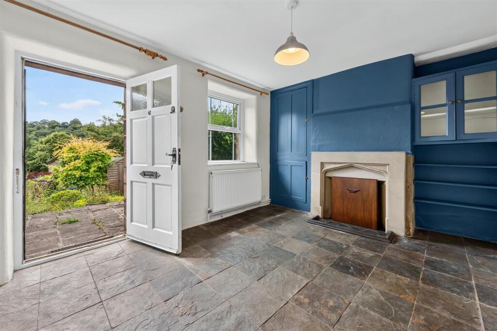6 Main Road, Whatstandwell, Matlock, Derbyshire DE4 5HE photo 4