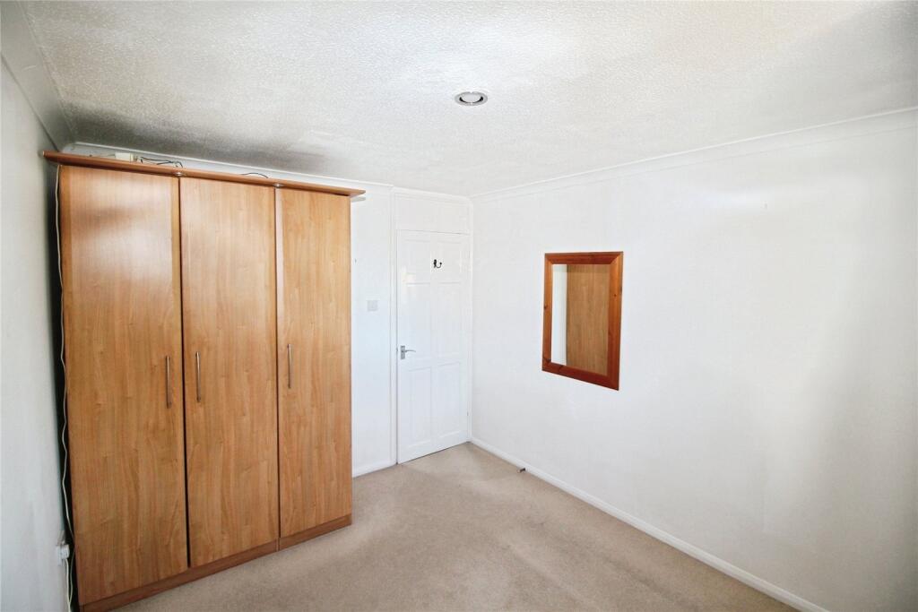 House in Basingstoke and Deane, Basingstoke - More