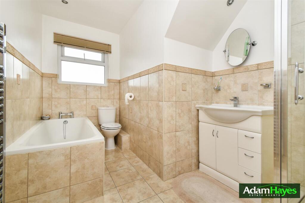 Apartment in London, Friern Barnet - More