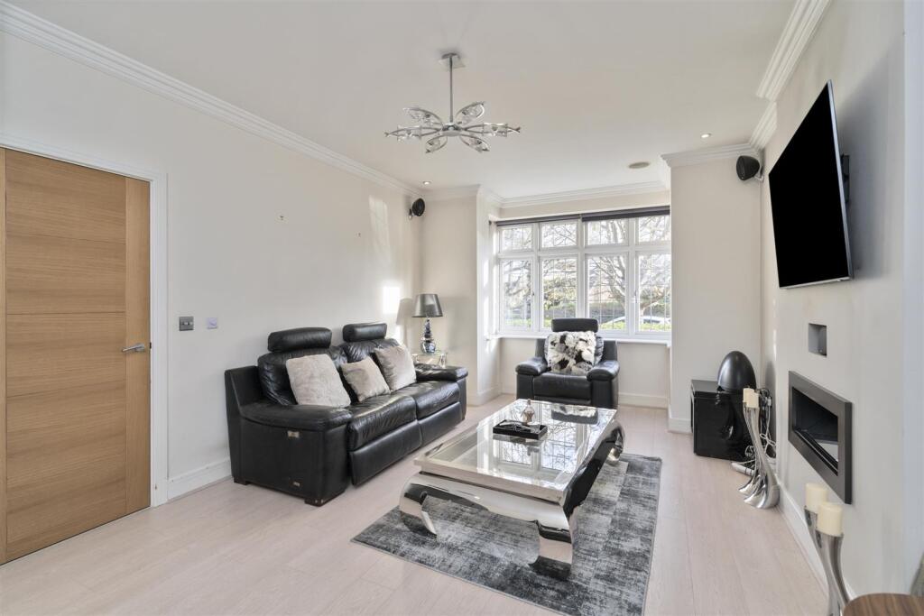 Additional image 14 of Avenue Road, Dorridge, Solihull