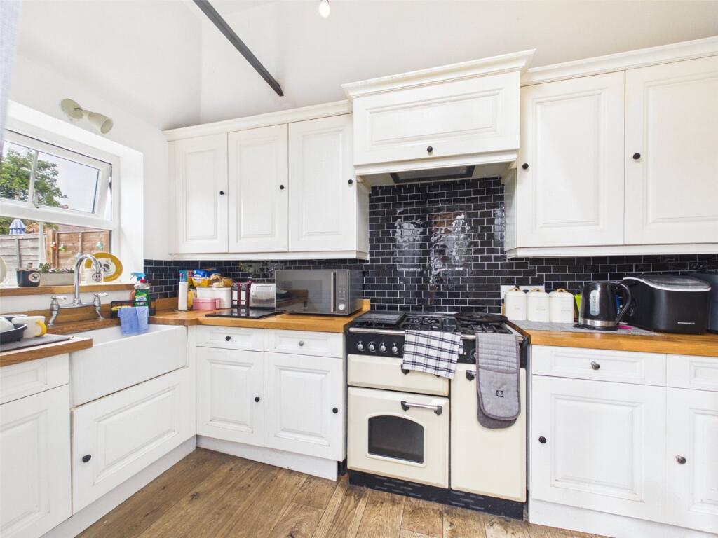 House in Gloucester, Gloucestershire - View 4