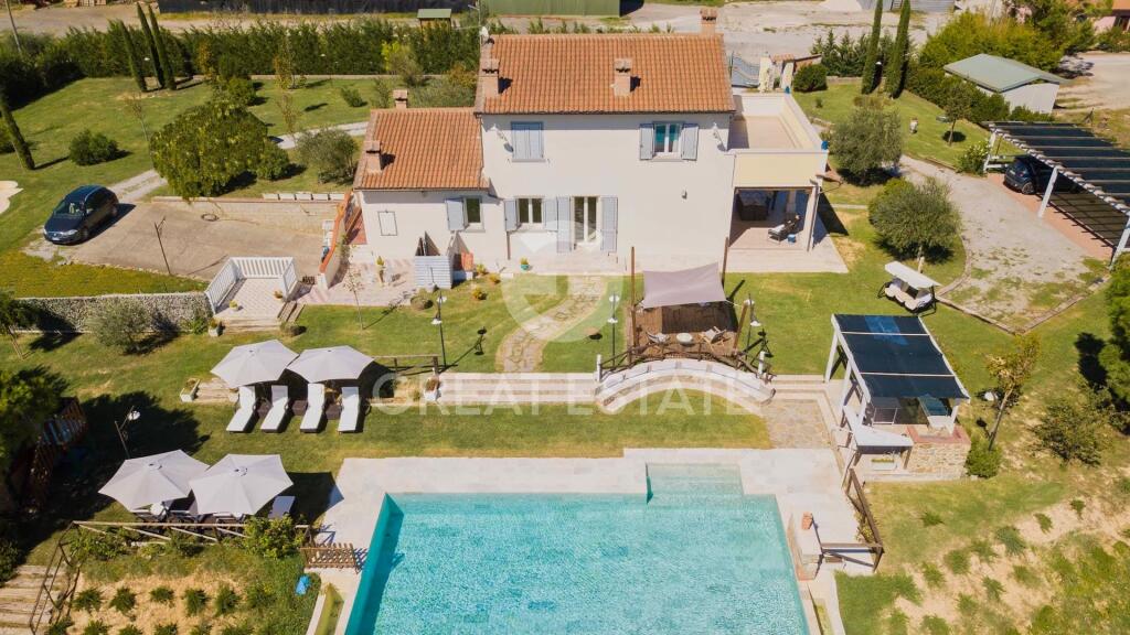 Main image of property: Tuscany, Arezzo, Cortona