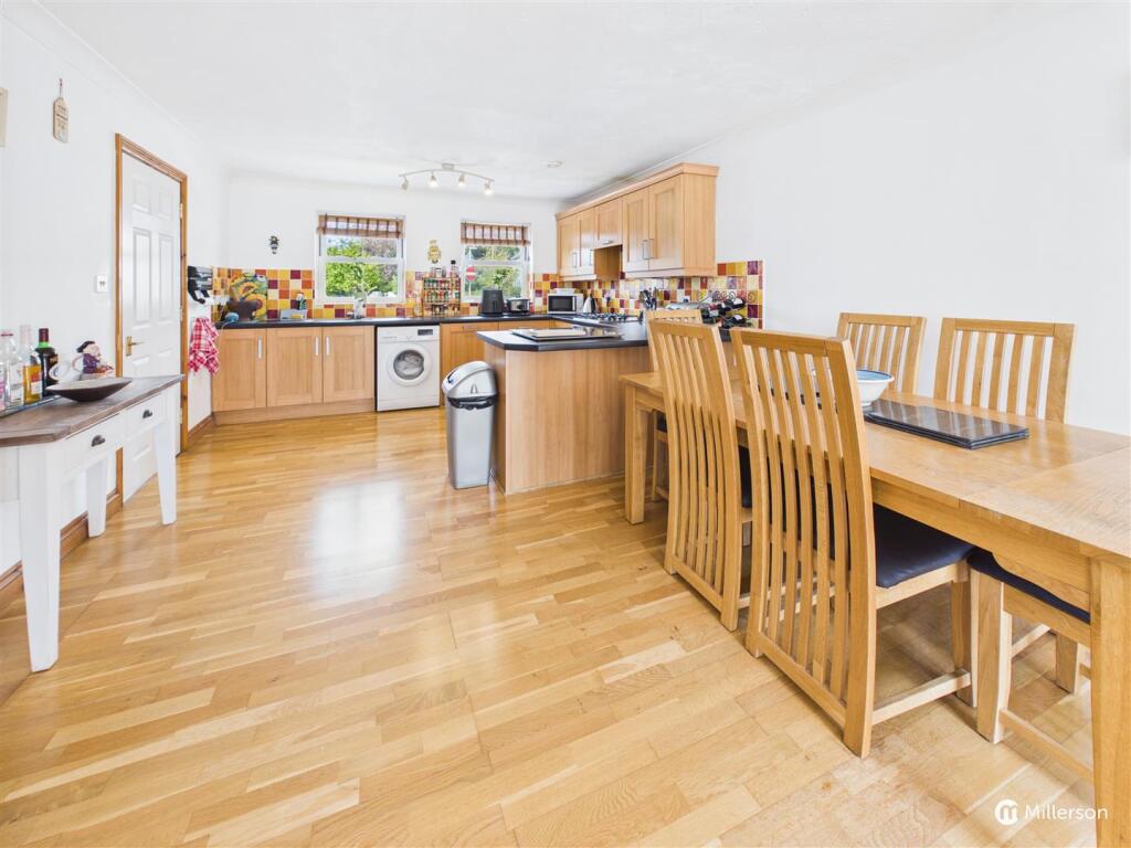 House in Hayle, Guildford - More