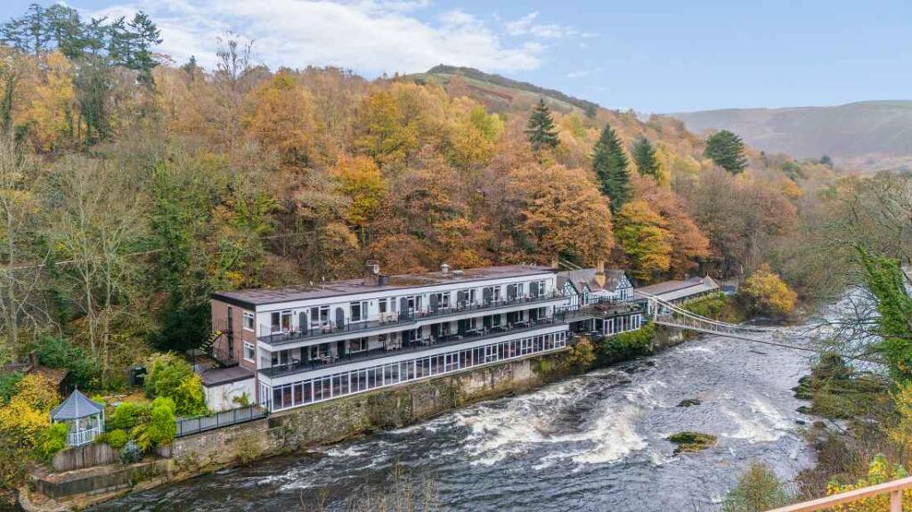 Main image of property: NW-424048 - Chainbridge Hotel, Berwyn, Llangollen LL20 8BS