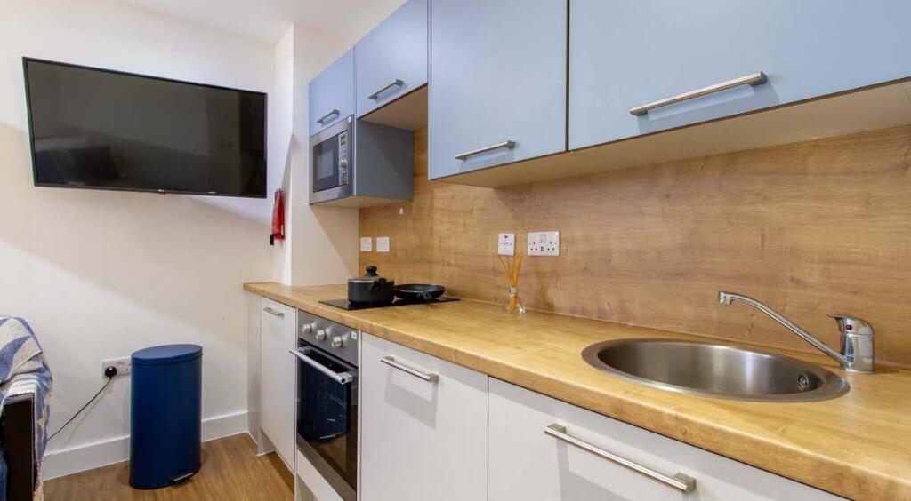 Studio flat for rent