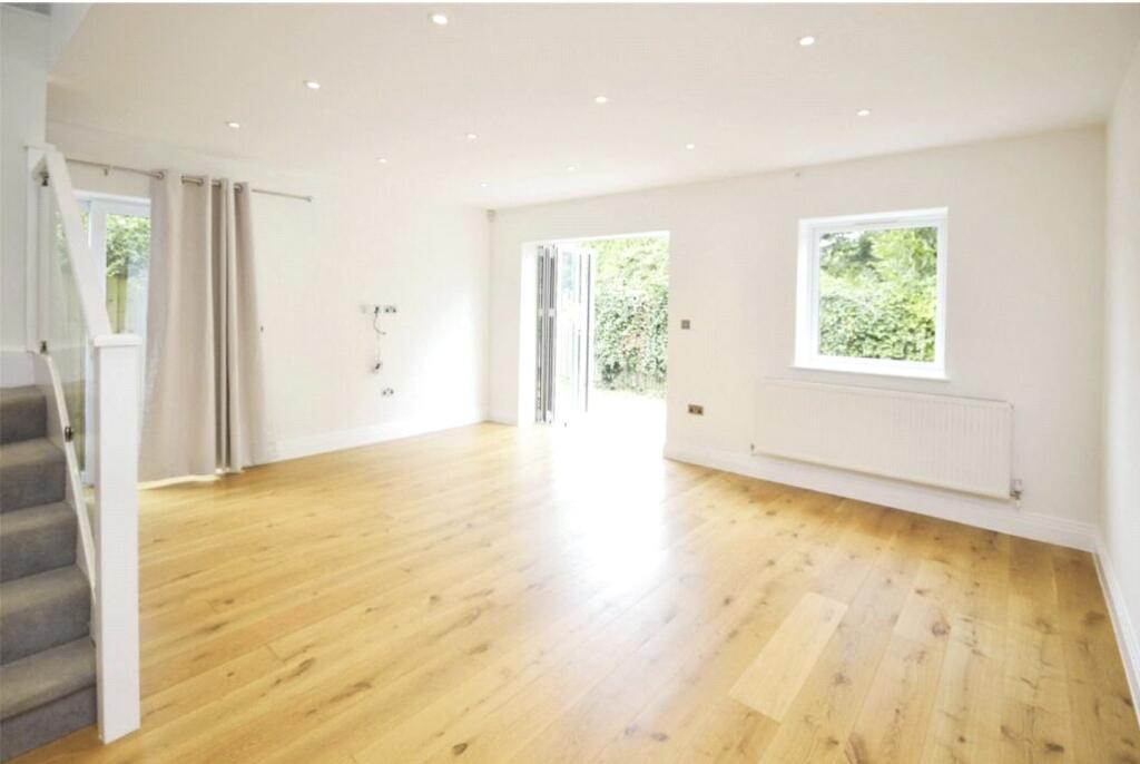 House in London - View 3