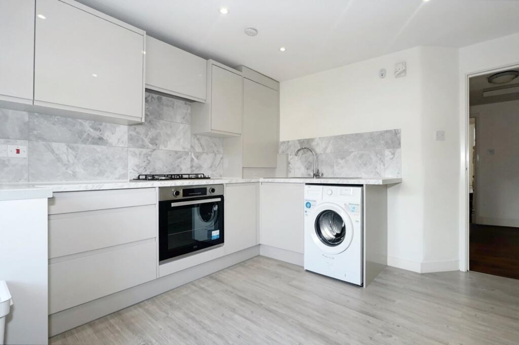 Main image of property: Siddons Road, London, SE23