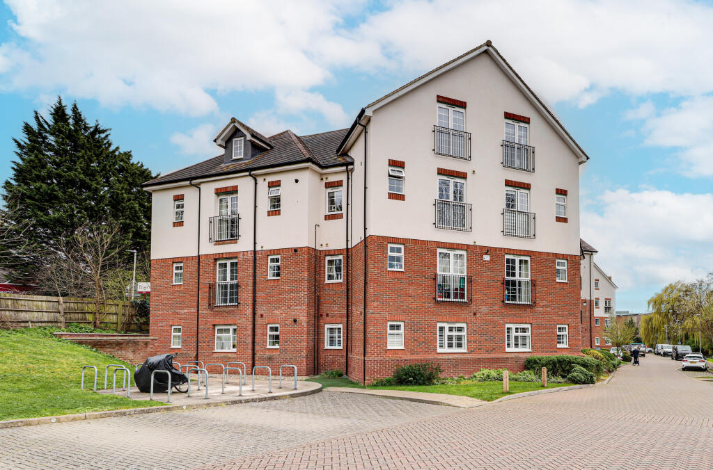 Main image of property: Millstone Way, Harpenden, Hertfordshire, AL5