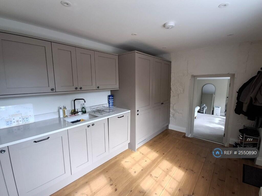 Apartment in Bath - View 2