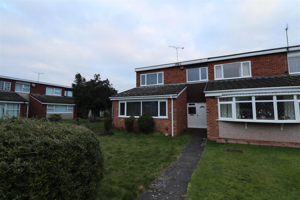Main image of property: Fitzroy Close, Coventry, CV2 2BJ