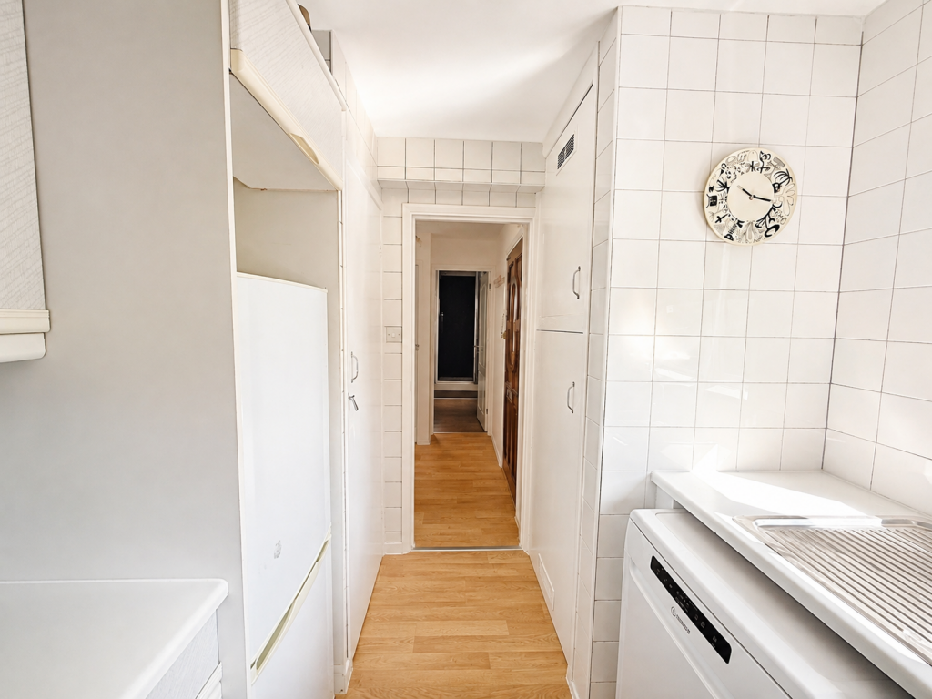 Apartment in Chelmsford - View 4