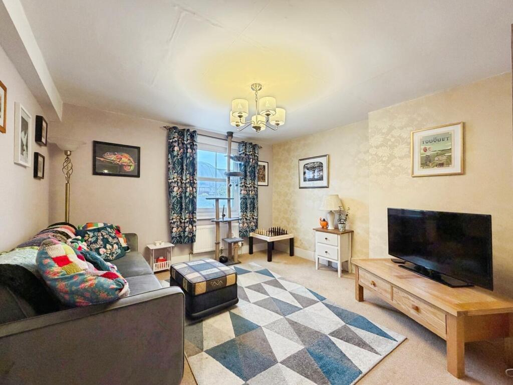 Apartment in Hythe, Orchard Valley - View 4