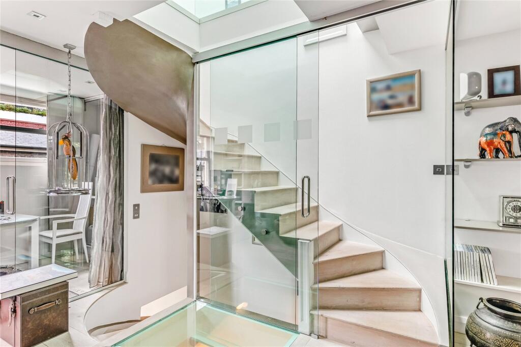 4 bedroom terraced house for rent