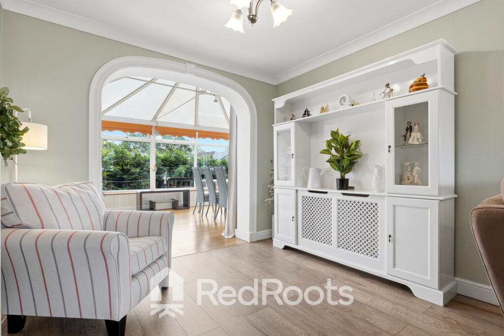 House in Wakefield, Sitlington - View 3