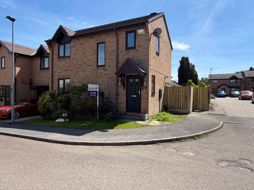 Main image of property: Clough Head, Penistone, Sheffield, S36 6UA