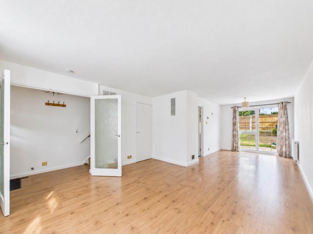 House in Redhill - View 2