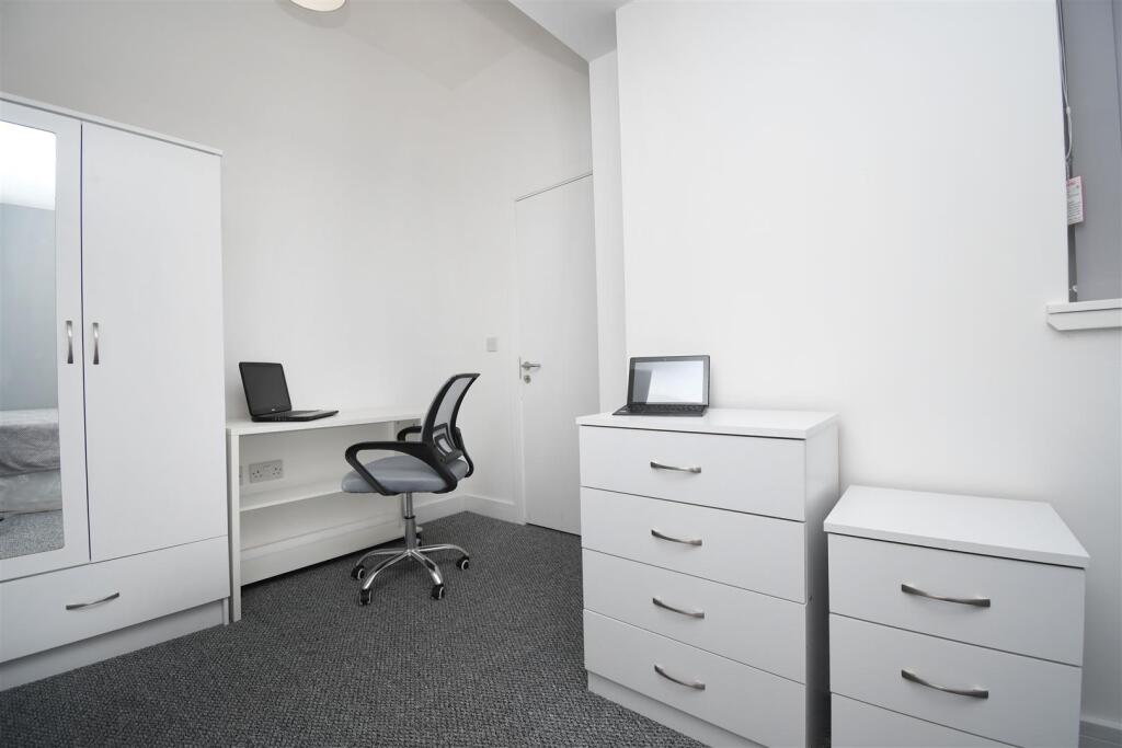 Additional image 11 of Queensberry Road, Burnley