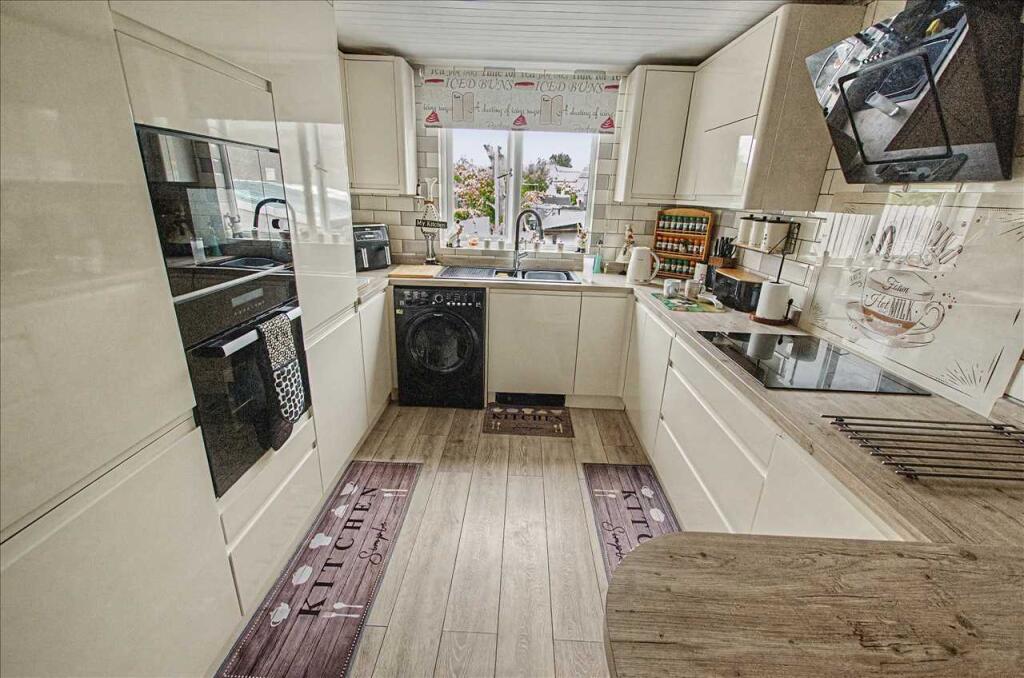 Main image of property: 58 Station Road
