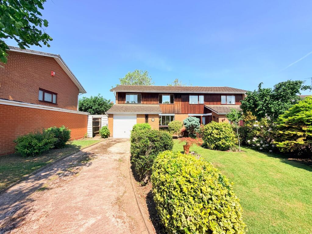 Main image of property: Columbia Gardens, Bedworth, CV12