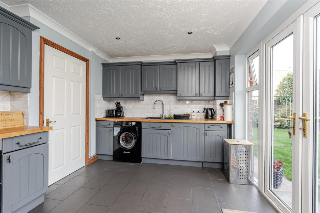 House in Peterborough - View 2
