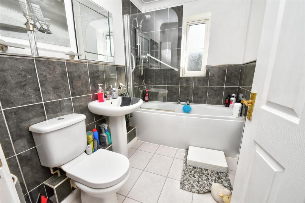 House in Ipswich, Maidenhall - More