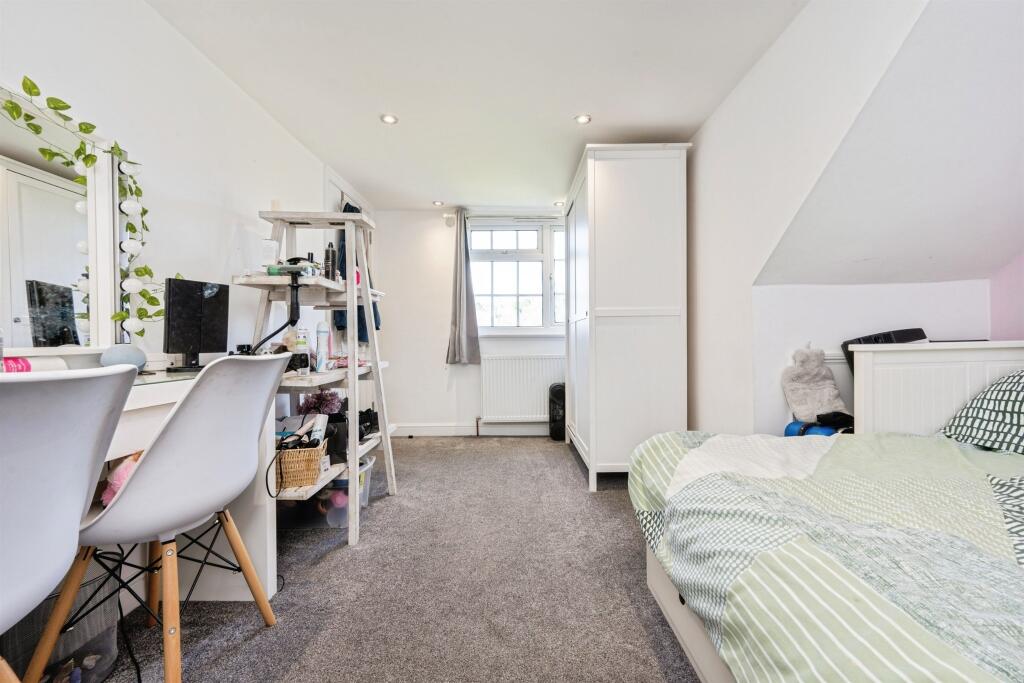 Additional image 19 of Manor Road, London Colney, St. Albans