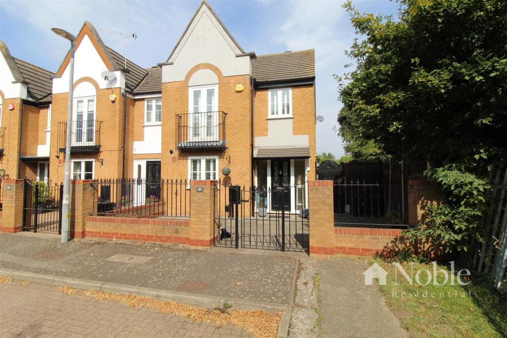 Main image of property: Wallis Close, Hornchurch