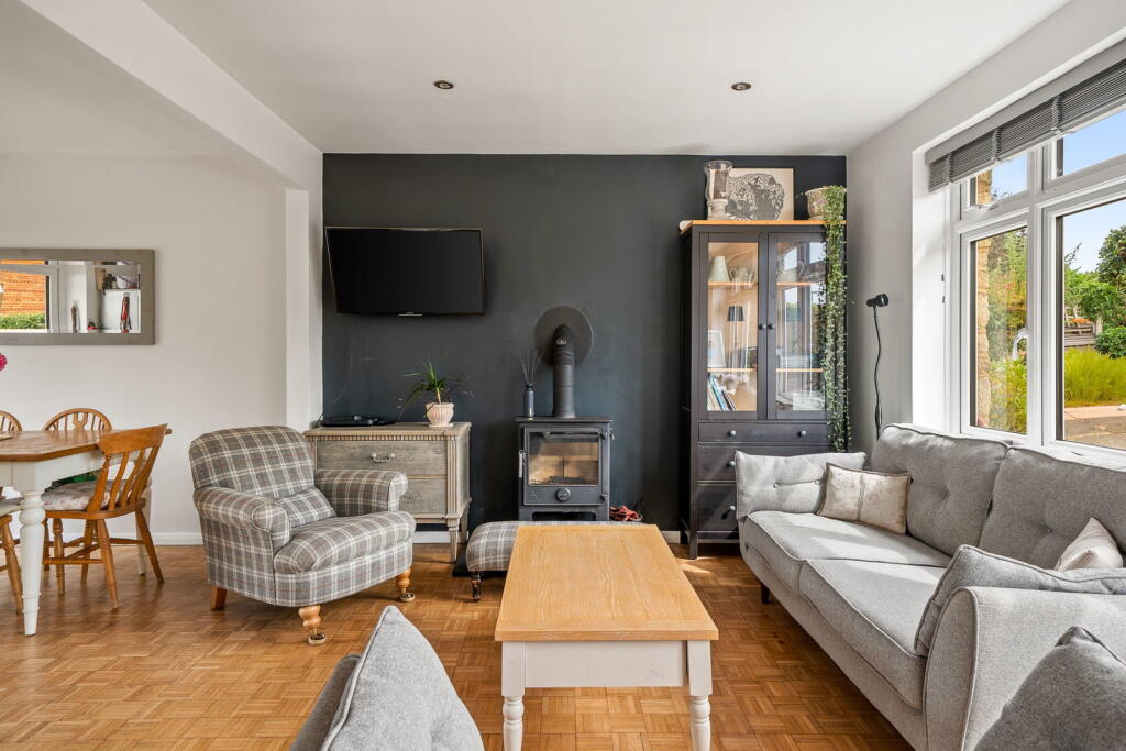 House in Redhill - View 5