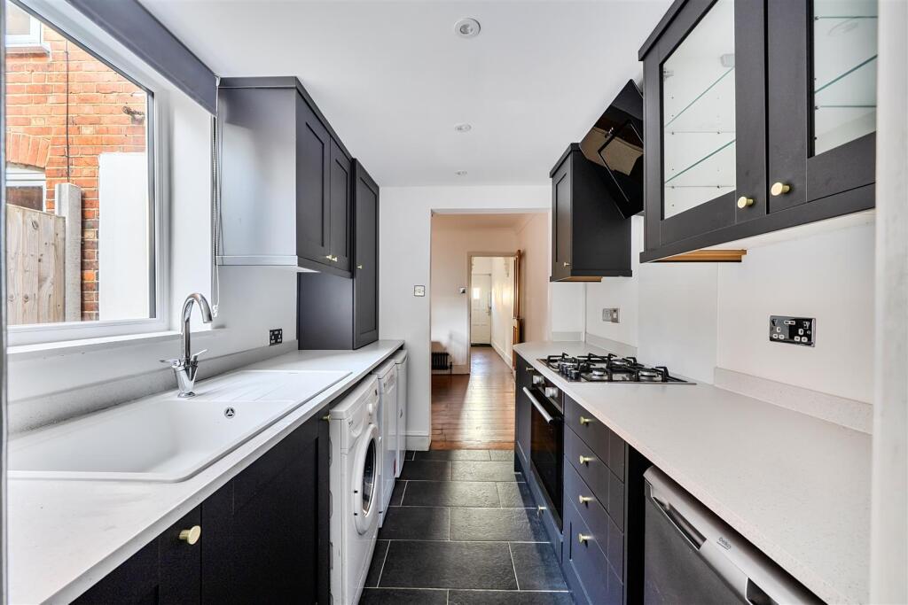 House in Reading, Caversham - More