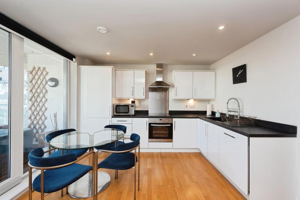 Main image of property: Ealing Road, Brentford, TW8