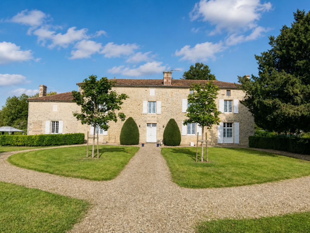 Main image of property: Poitou-Charentes, Charente, St-Groux