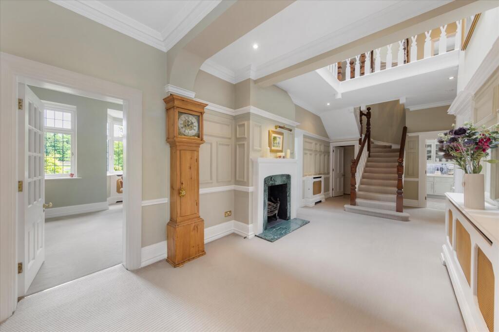 House in Maidenhead, Fishery - View 4