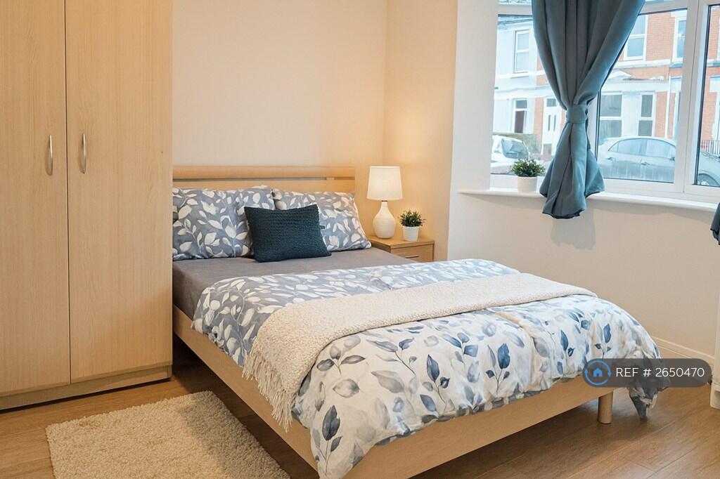 Main image of property: Carlton Avenue, Gillingham, ME7