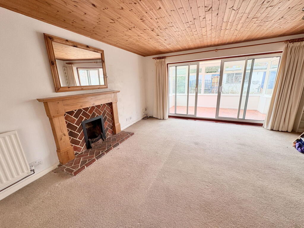 Repton Close, Alverstoke, Gosport. PO12 2RY photo 3