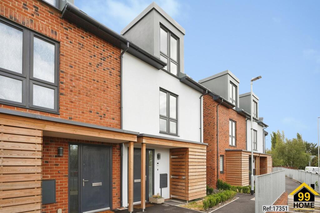 House in Gloucester, The Waterfront, Linden - View 2