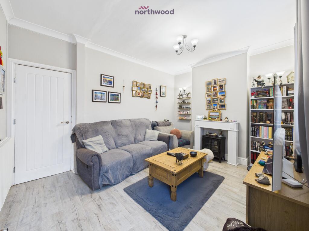 Valley View, Pentre Broughton, LL11 photo 4