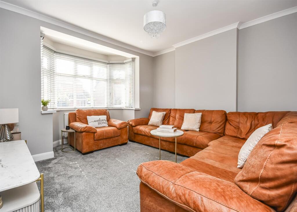 House in Wolverhampton, Penn - View 5