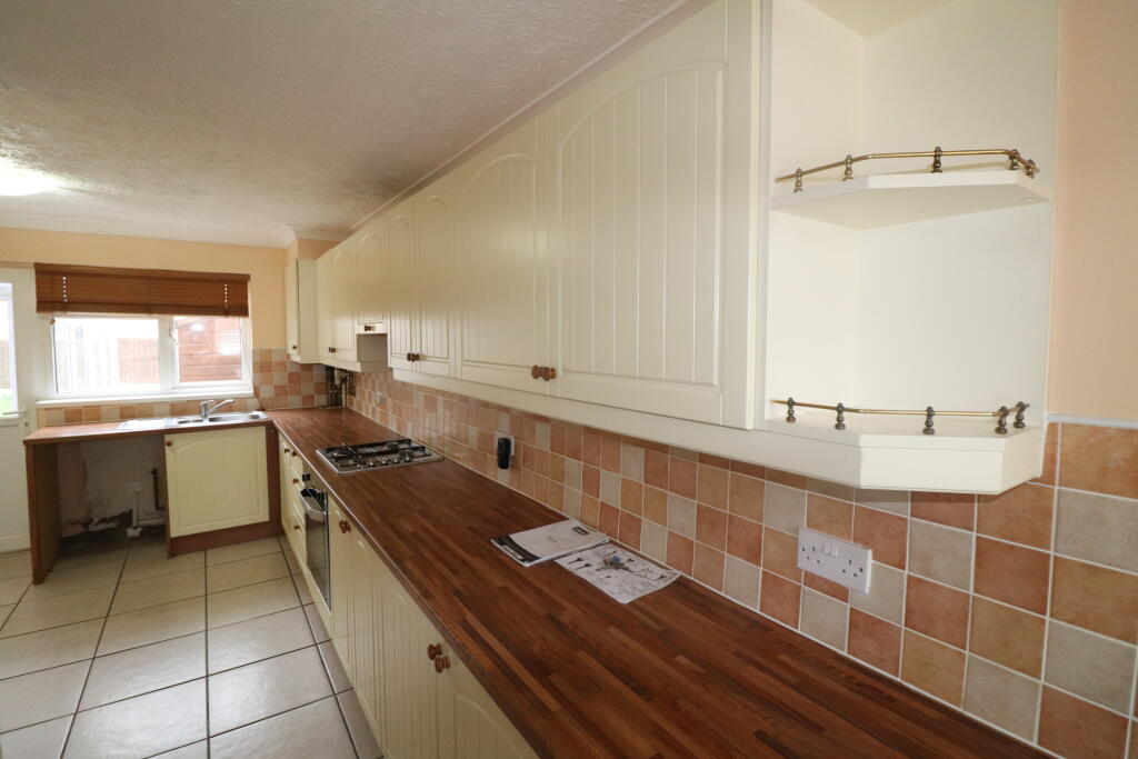 House in Southend-on-Sea - View 4